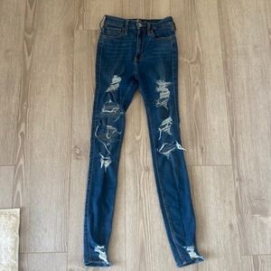 hollister ultra high rise skinny jeans, size 24 regular or 0 regular